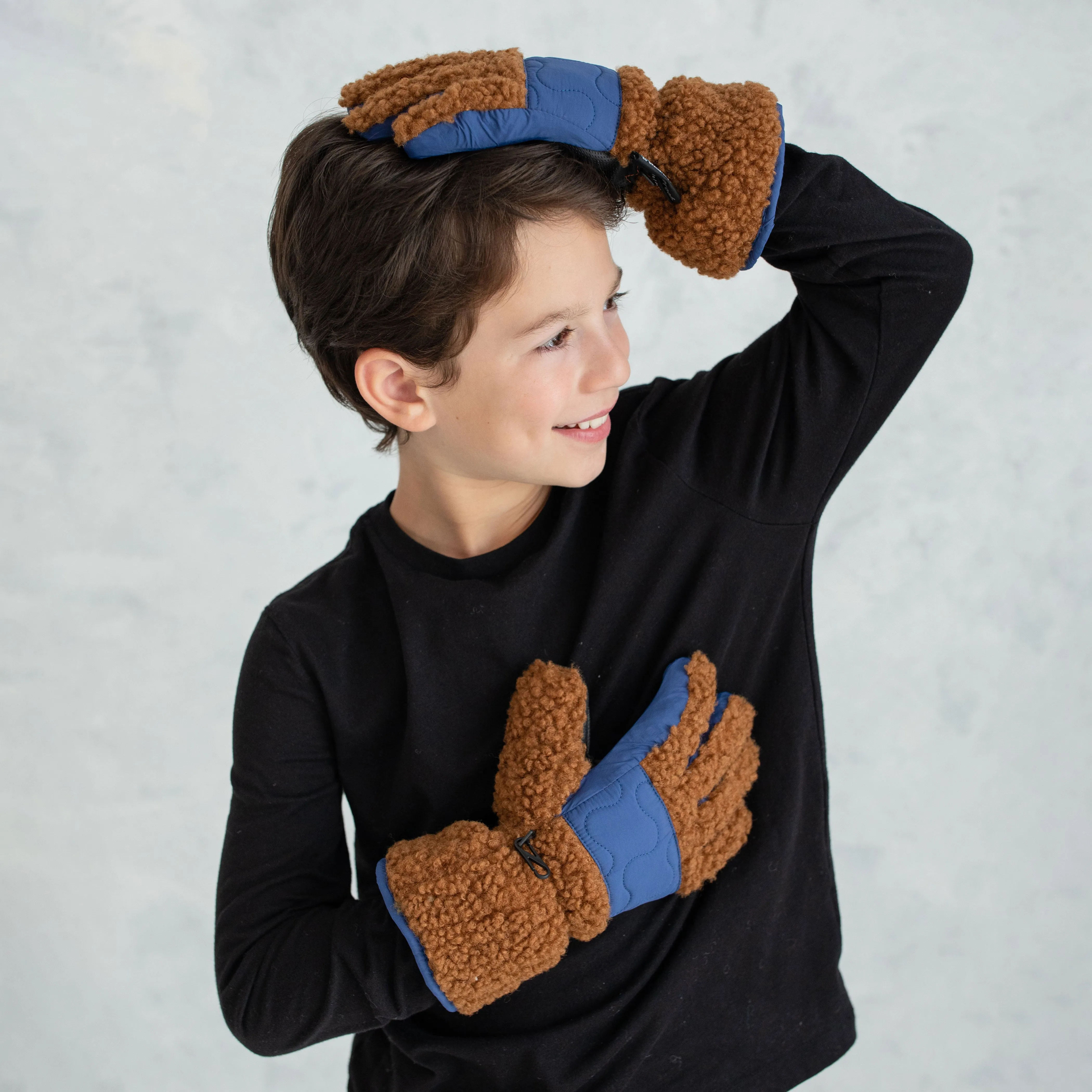 Boy's Camel Sherpa Gloves